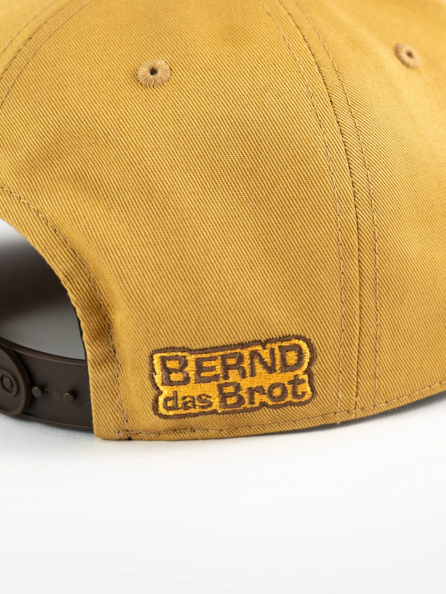 Bernd das Brot Basecap Detailansicht