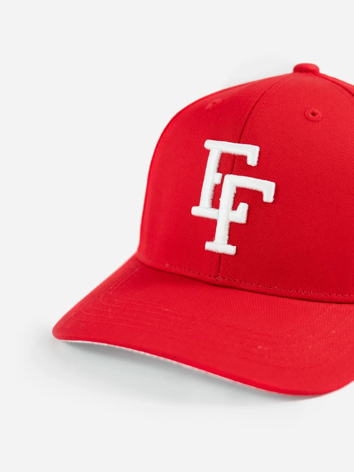 Detailansicht Basecap EF rot/rot/weiß