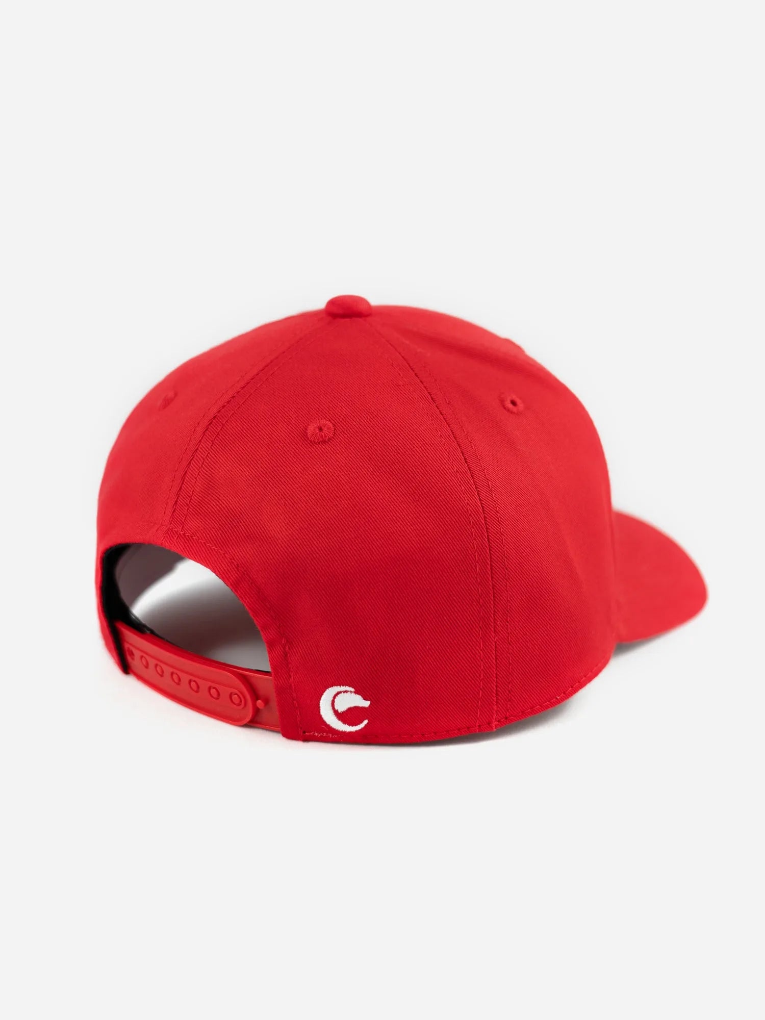 Rückansicht Basecap EF rot mit weißer Stickerei