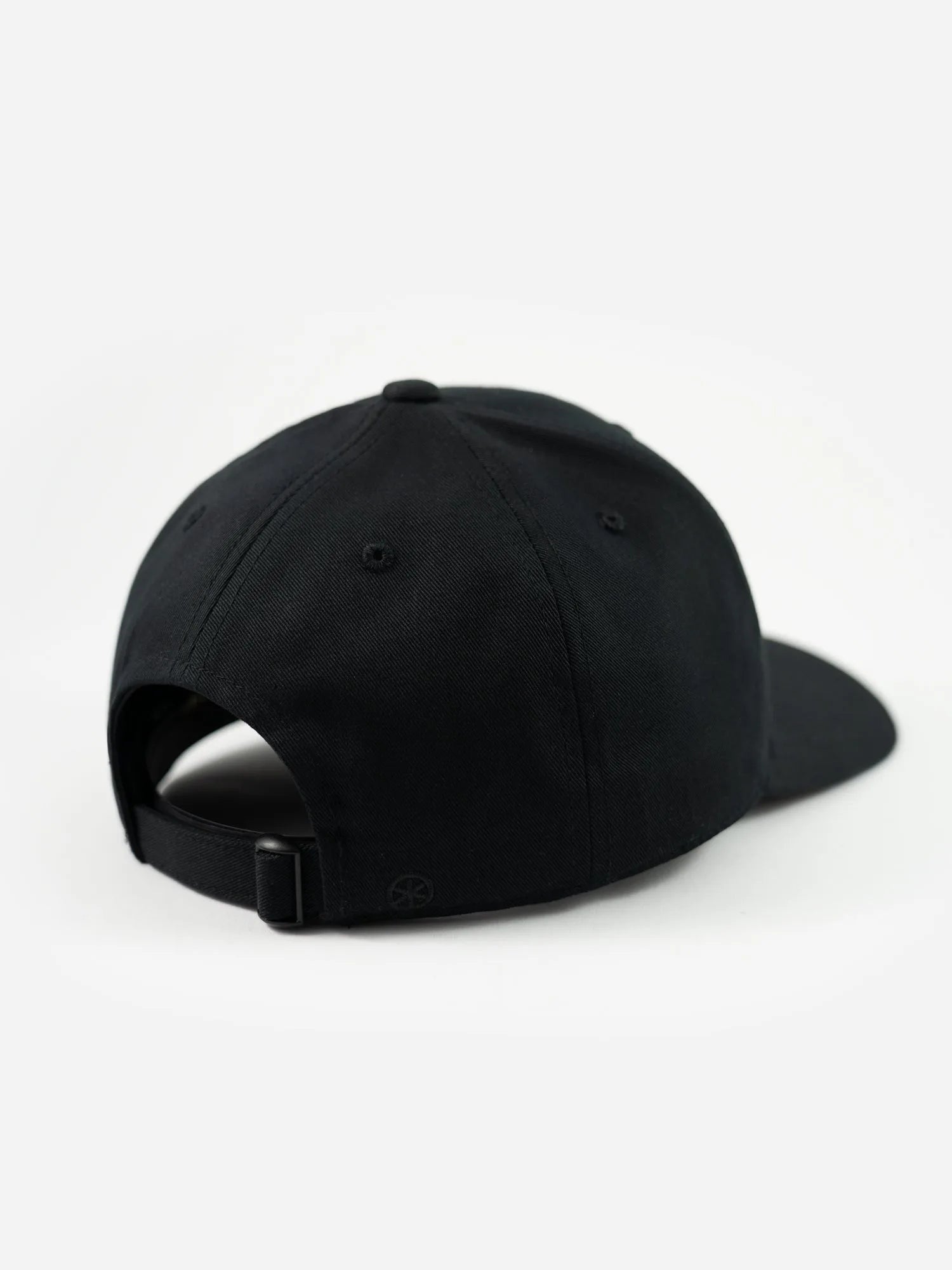 Rückseite Basecap EF schwarz in schwarz