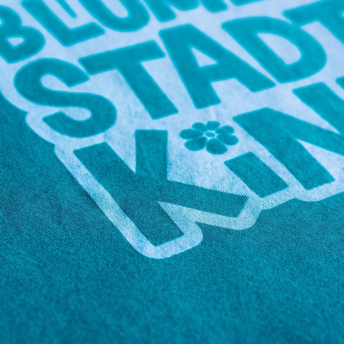 Detailansicht T-Shirt Kinder Blumenstadtkind blau